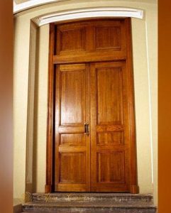 Входные двери для Троицкого Собора из массива дуба-402x500